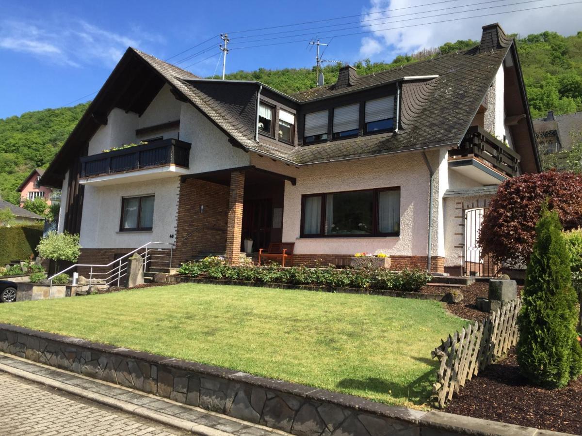 Ferienwohnung Unter dem Schild Oberfell Exterior foto
