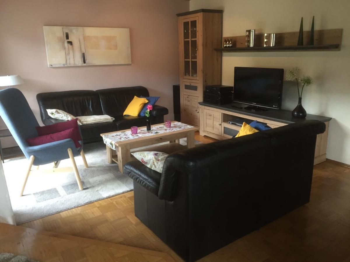 Ferienwohnung Unter dem Schild Oberfell Exterior foto