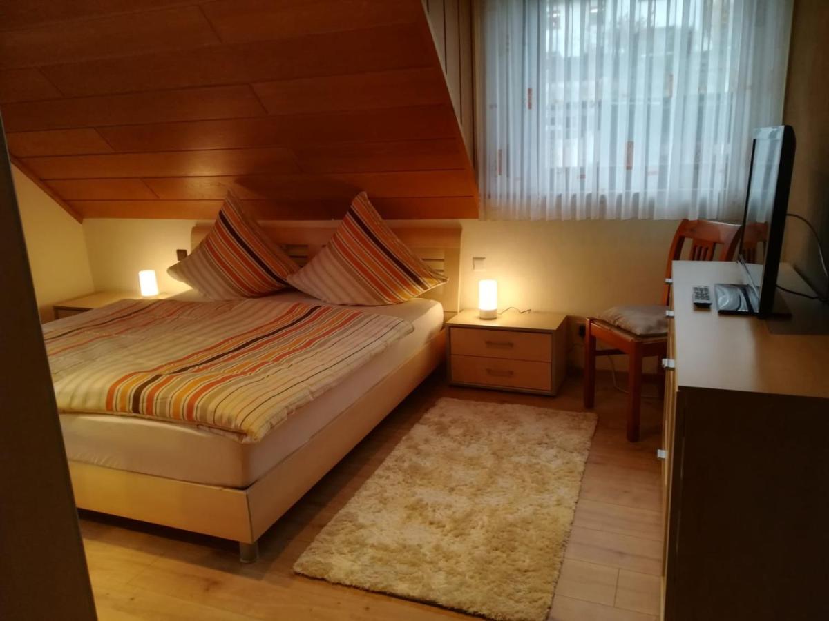 Ferienwohnung Unter dem Schild Oberfell Exterior foto